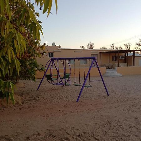 إستراحة الروابي Umm Lajj Esterno foto