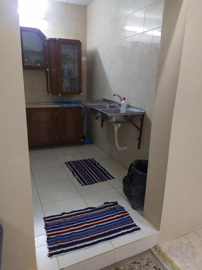 إستراحة الروابي Umm Lajj Esterno foto