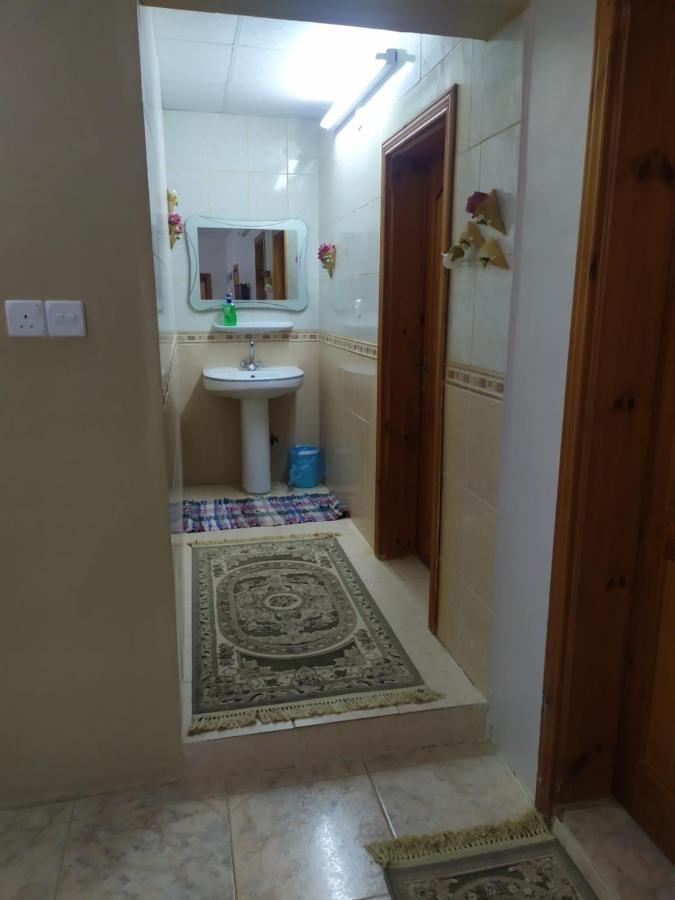 إستراحة الروابي Umm Lajj Esterno foto