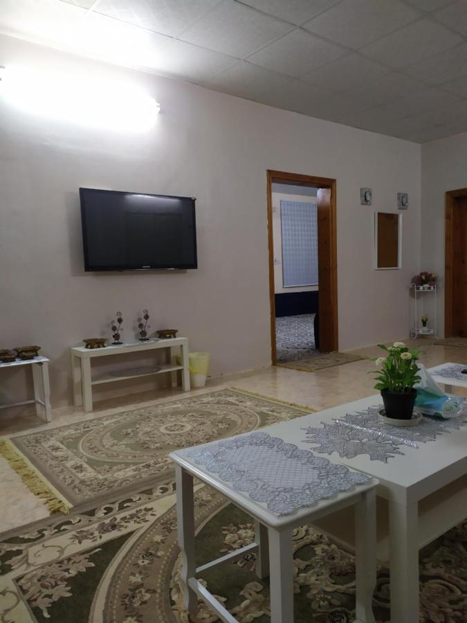 إستراحة الروابي Umm Lajj Esterno foto